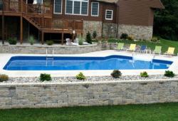 Inspiration Gallery - Pool Retaining Wall - Image: 185